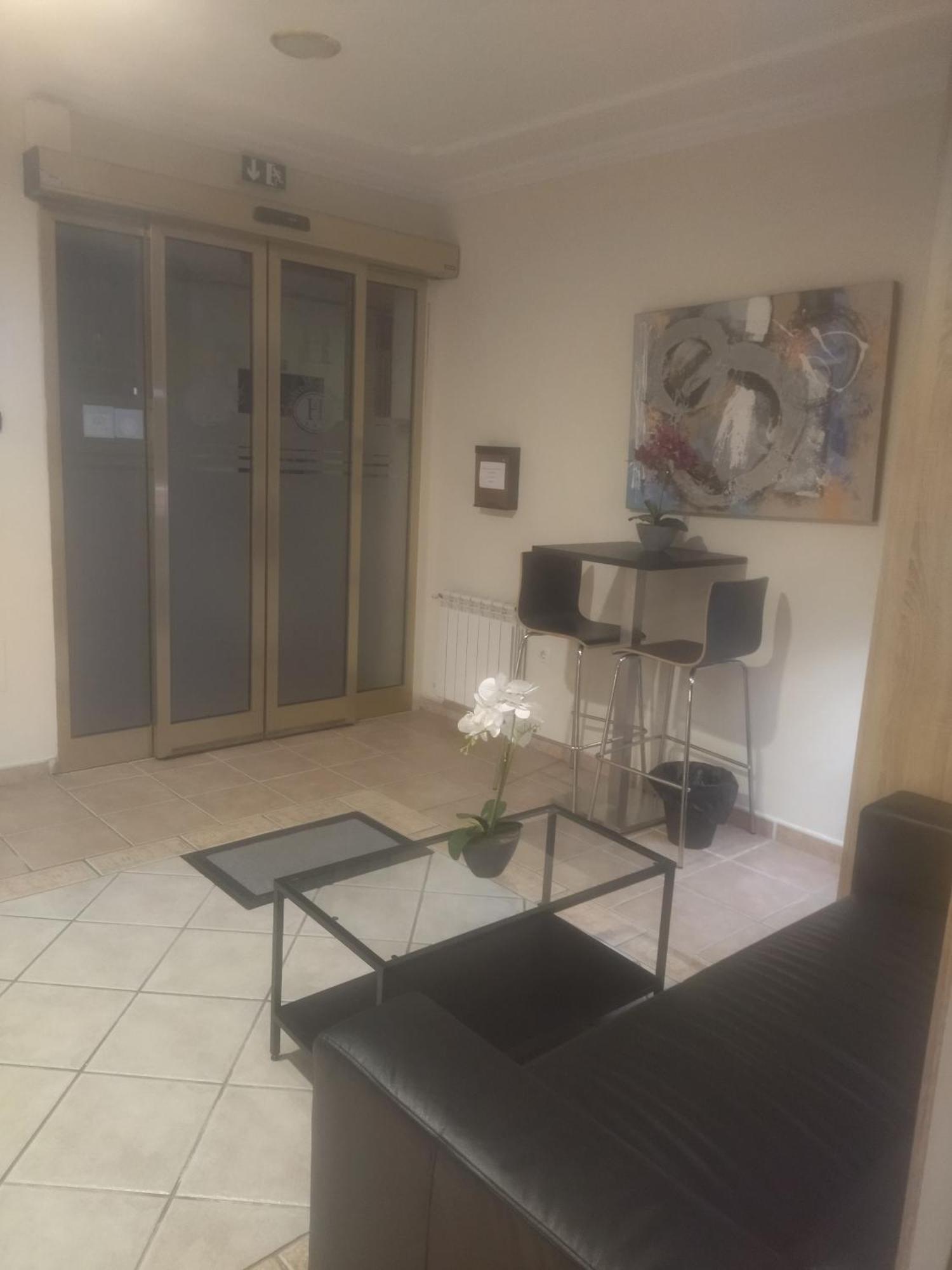 Hostal San Martin Сан-Мартин-де-ла-Вега Экстерьер фото